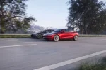 Tesla Model 3 po modernizaci Highland v jízdě