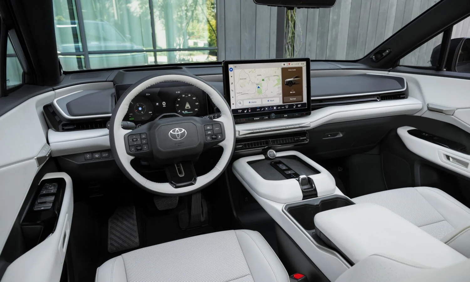 Palubní deska Toyoty Highlander 2027 s 14palcovým centrálním displejem