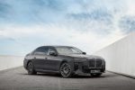 BMW Concept 7 Protection, obrněný sedan v pohledu zepředu z boku
