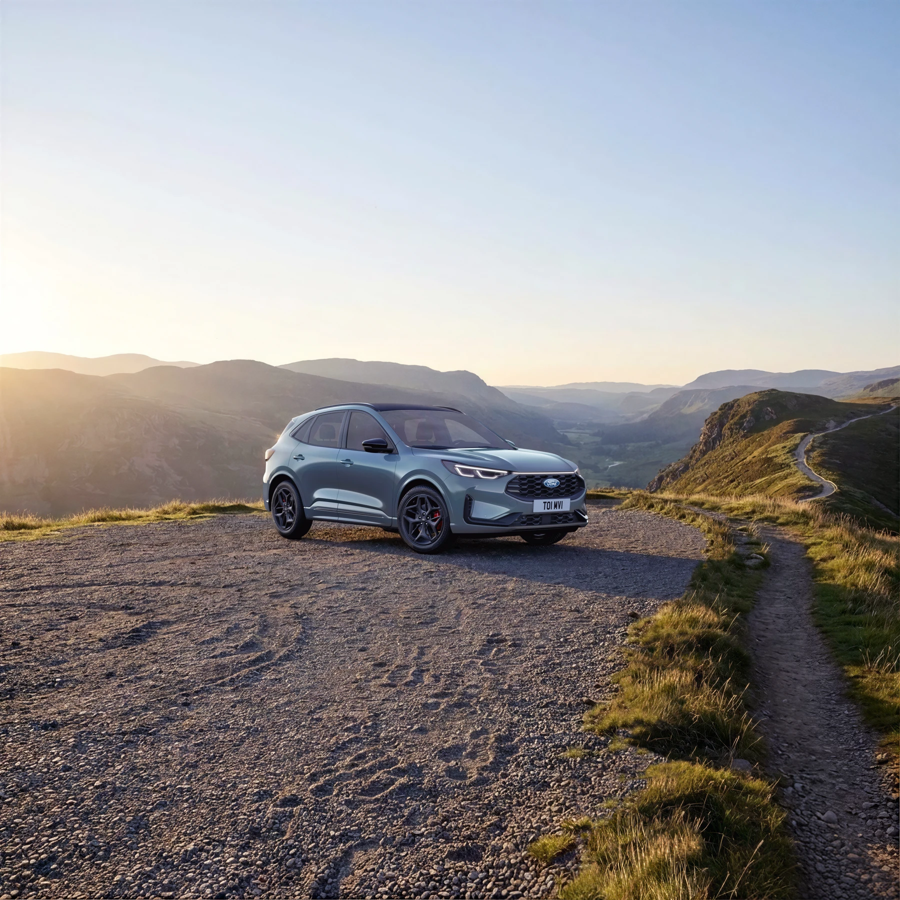 Ford Kuga v horské krajině