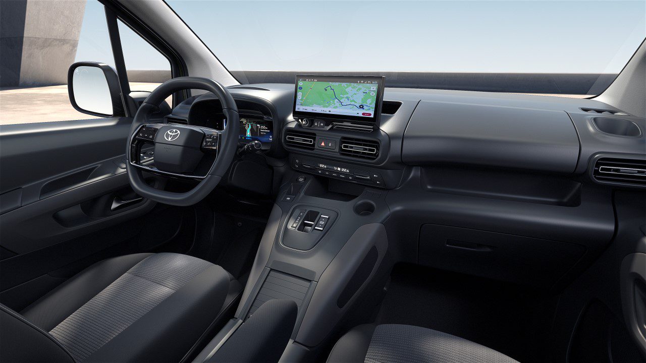 Palubní deska Toyoty Proace City Verso s dotykovou obrazovkou