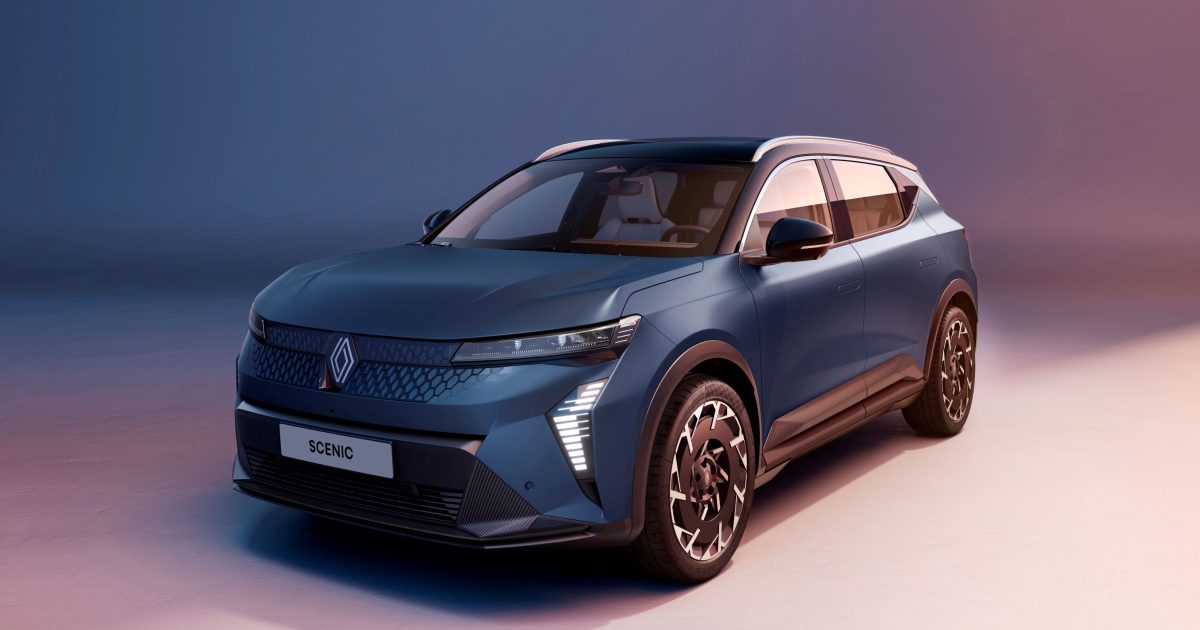 Renault Scenic E-Tech elektrický, pohled zepředu a z boku