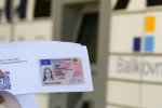 Vzor českého řidičského průkazu před výdejním boxem