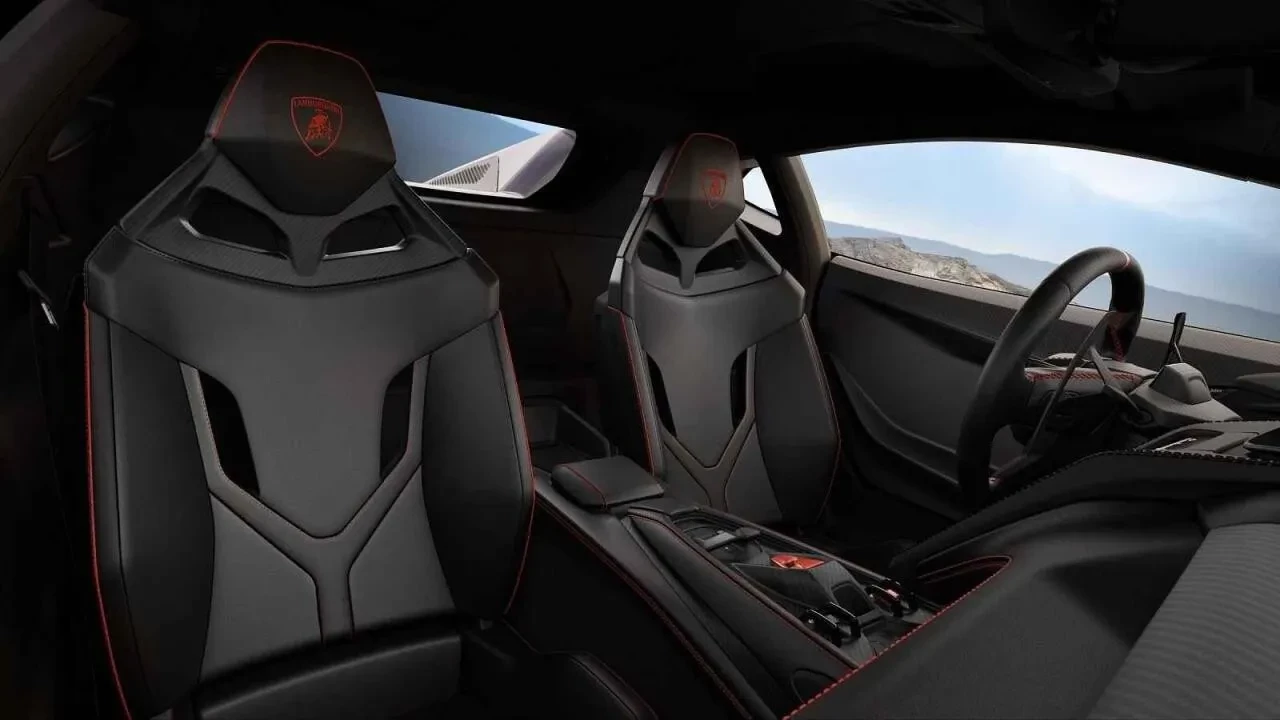Dvojice sportovních sedadel v Lamborghini Temerario