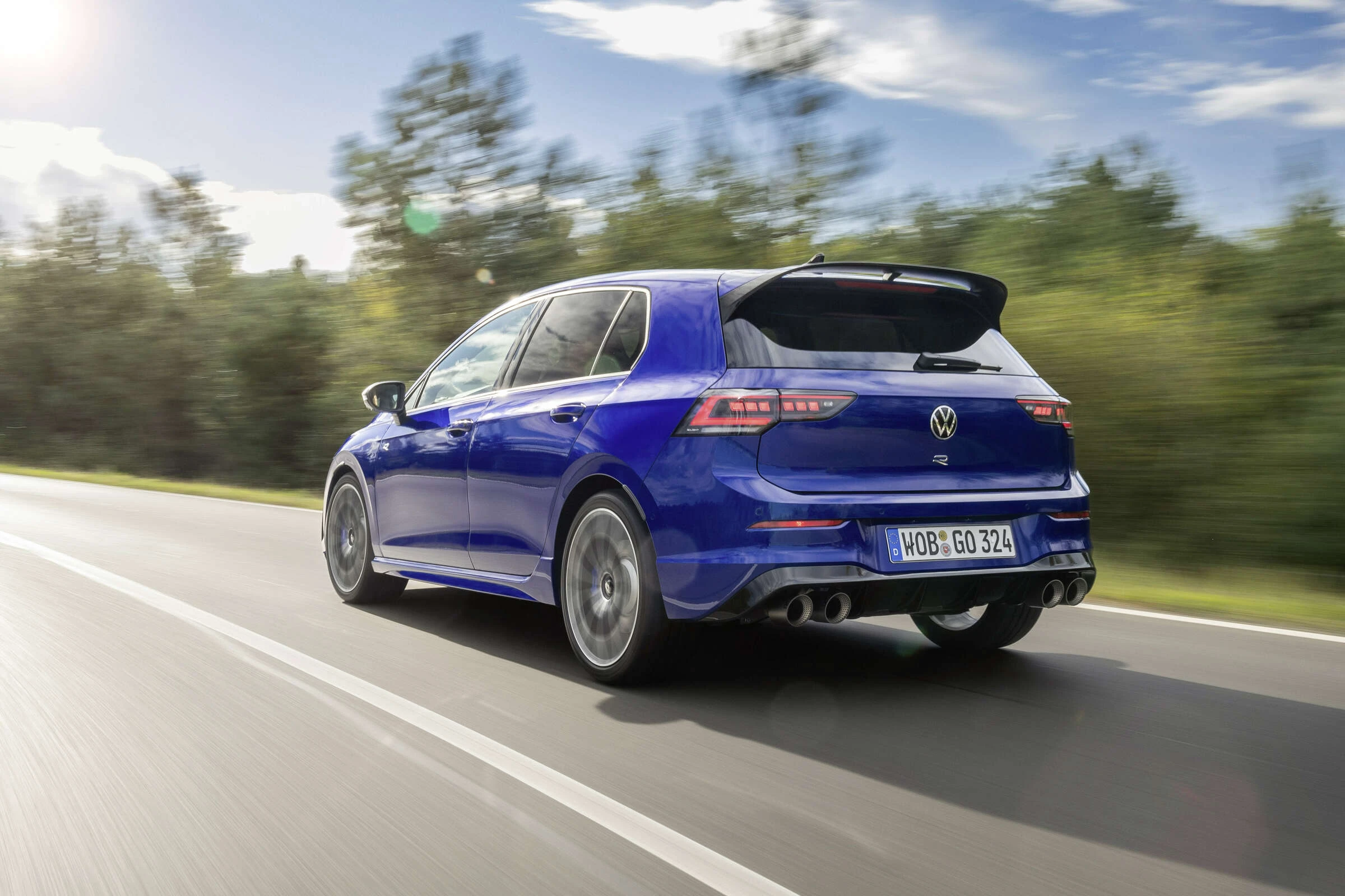 Volkswagen Golf R po faceliftu, zadní tříčtvrteční pohled