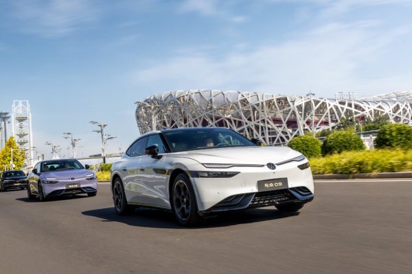 Volkswagen ID. UNYX 09 při jízdě v Pekingu